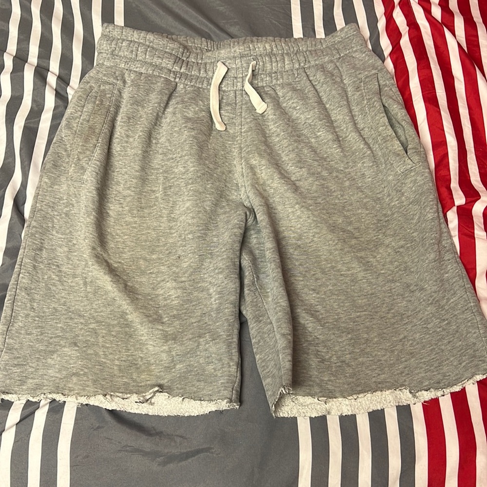 Mens Grey “Dividend H&M” Cropped Sweat Shorts